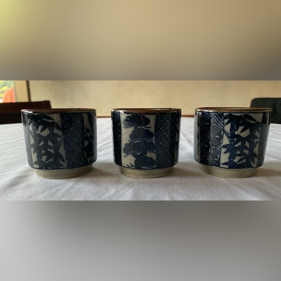 Japanese Tea Cups Set of 3 - Picture 5 of 10